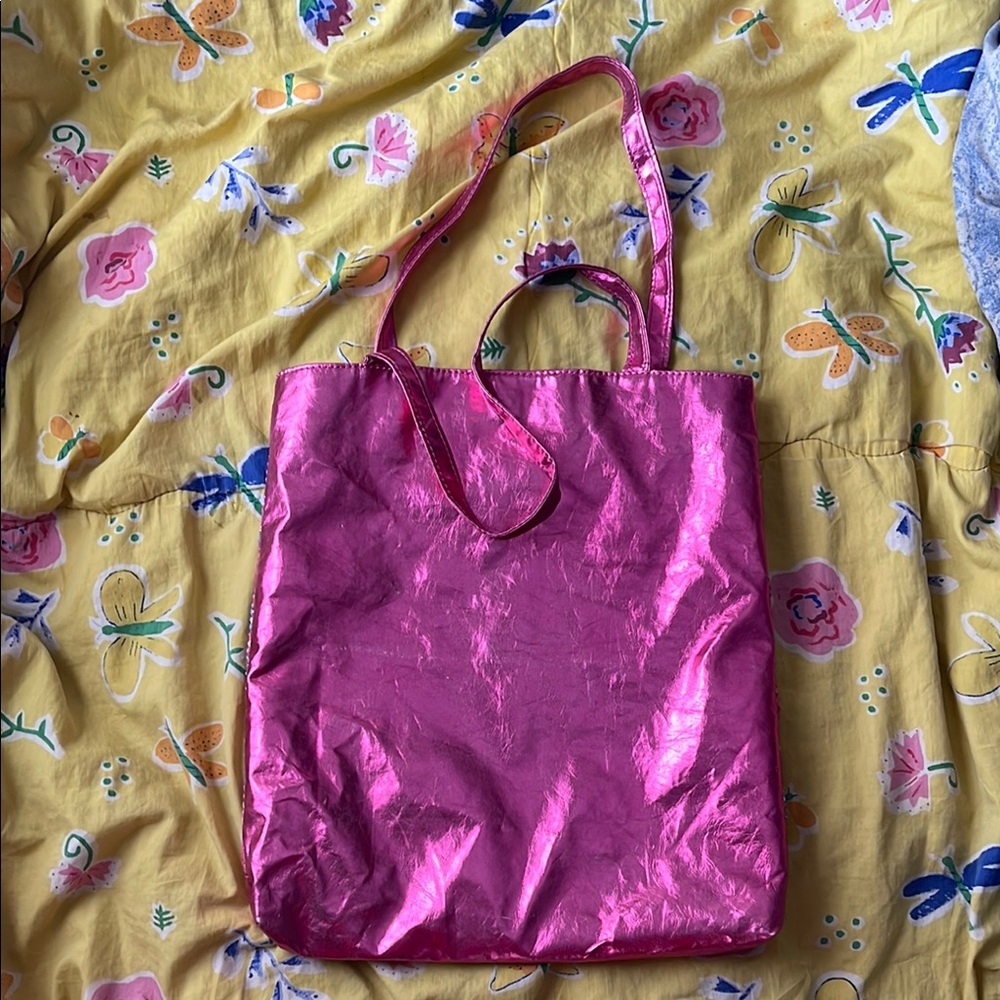 Pink Chevron Tote Bag with Dynamic Design - Picture 2 of 6